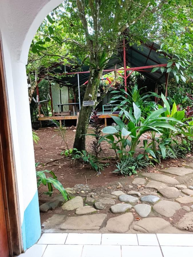 Cabinas Carol Pavones  Exterior photo